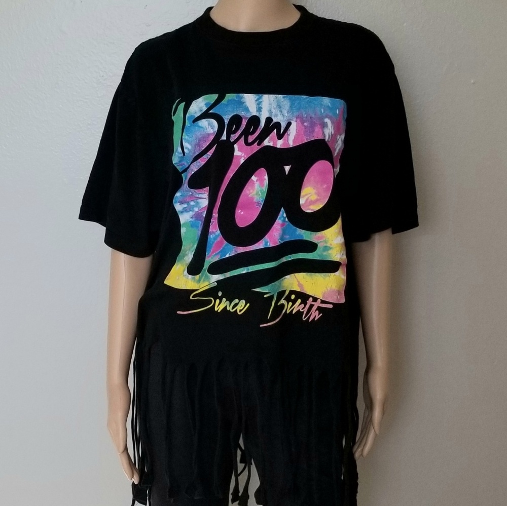 Graphic tee with fringes by-Size 2x
